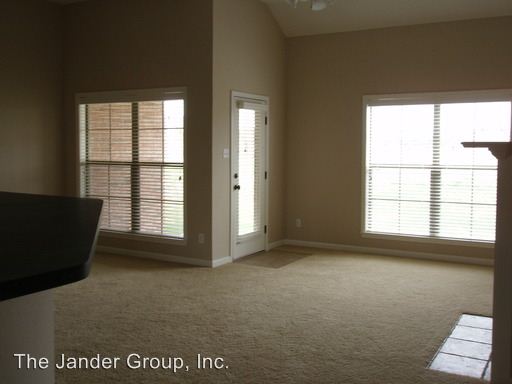 Building Photo - 260 Whispering Wind Cir
