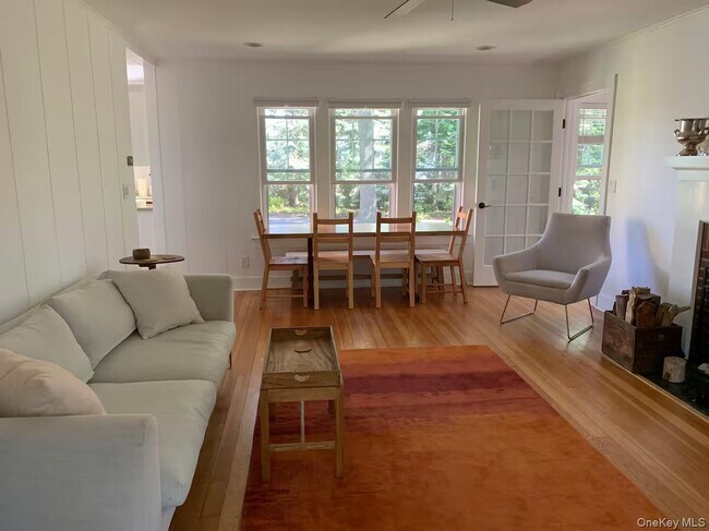 Foto del edificio - 1240 W Rd