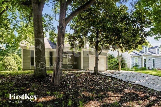 Foto del edificio - 12300 Danby Rd