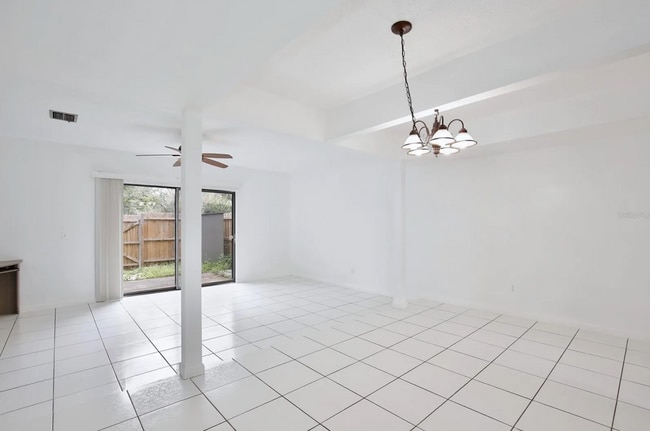 Building Photo - 713 St Matthew Cir