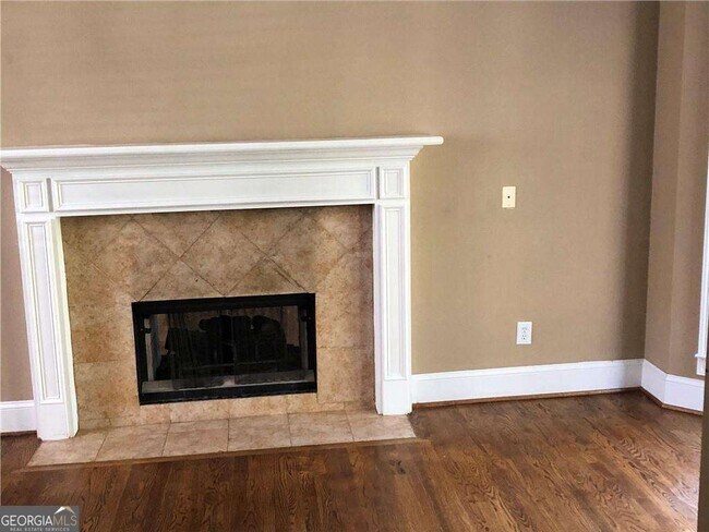 Foto del edificio - 1510 Maplewood Ct