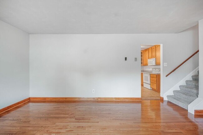 Foto del edificio - 408 Deerwood Dr