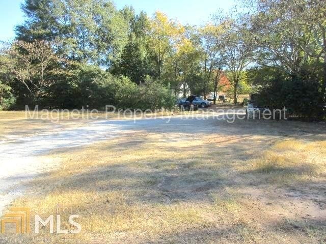 Foto del edificio - 62 Miller Rd