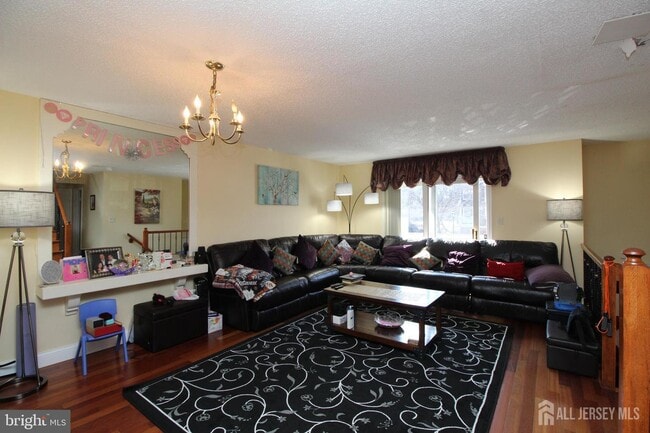 Building Photo - 9 Halstead Pl