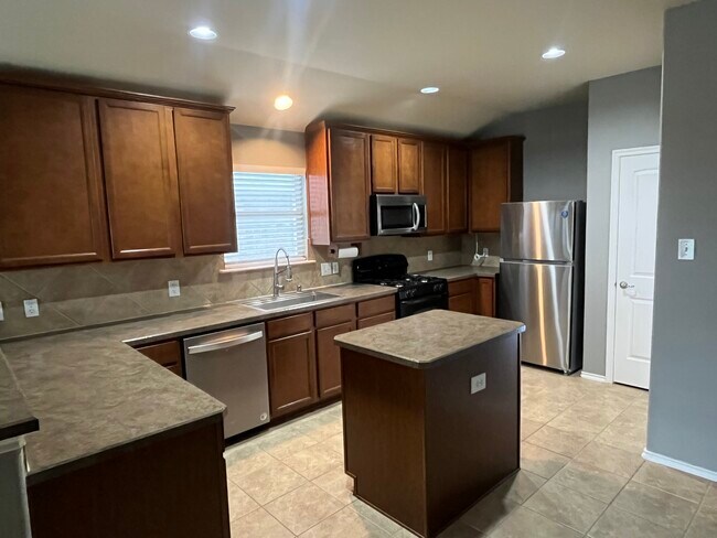 Foto del edificio - 3812 White Summit Ln