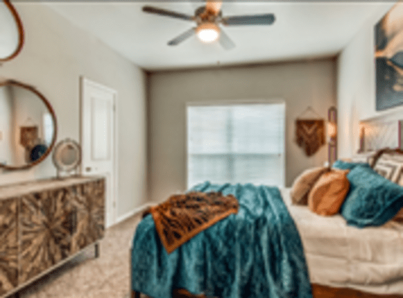 Building Photo - 5100 Verde Valley Ln