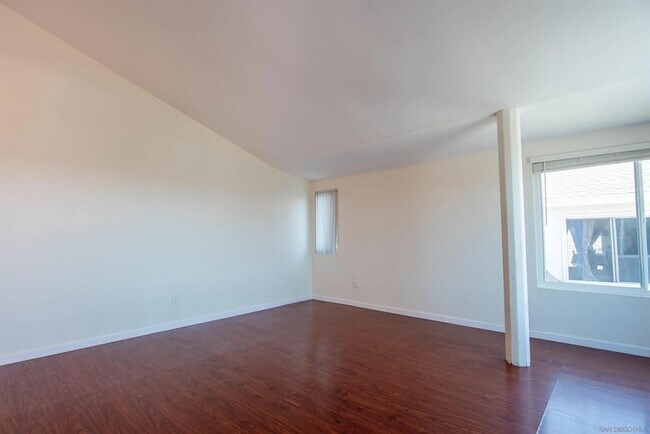 Foto del edificio - 1319 Grand Ave