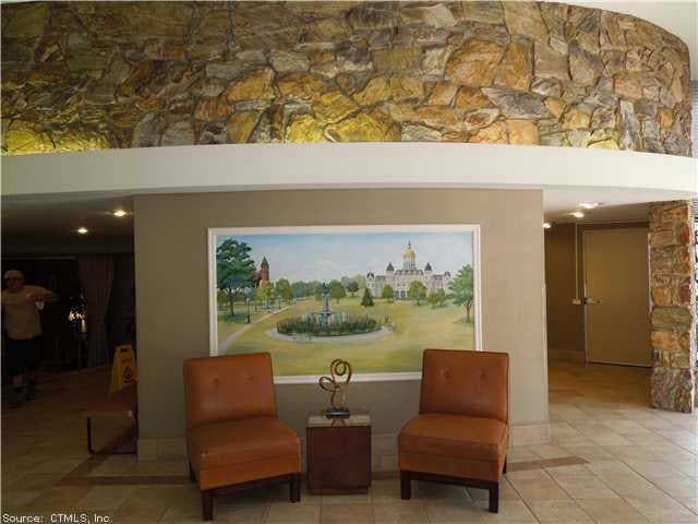 Foto del edificio - 30 Woodland St