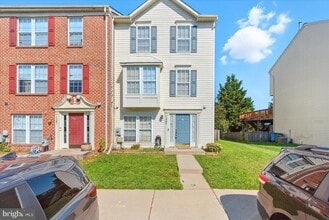 Building Photo - 1065 Jeanett Way