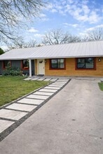 Building Photo - 2014 Pecan St