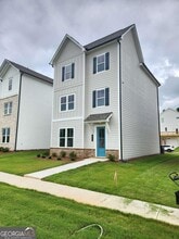 Building Photo - 821 York Aly