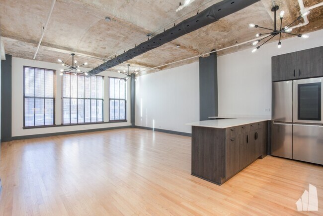 Foto del edificio - 633 S Plymouth Ct