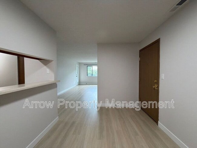 Foto del edificio - 2380 N 44th St