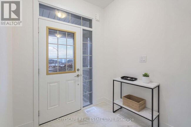 Photo du bâtiment - 3079 Robert Lamb Blvd