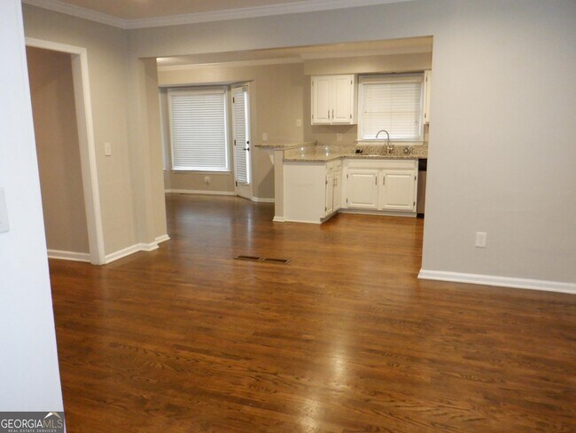 Building Photo - 1627 Defoors Walk NW