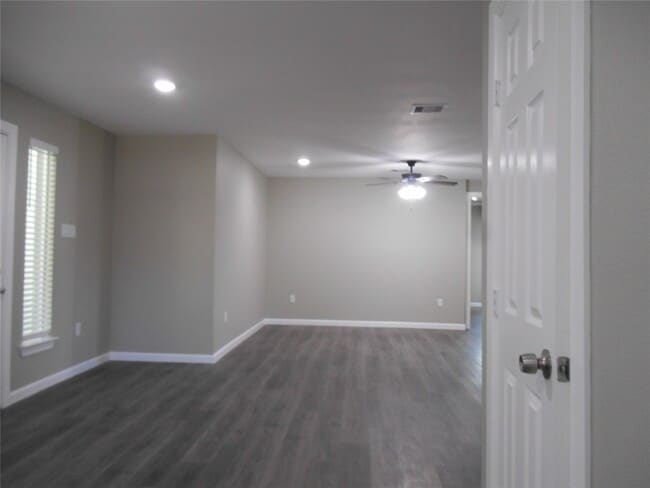 Foto del edificio - 1547 Greenfield Rd