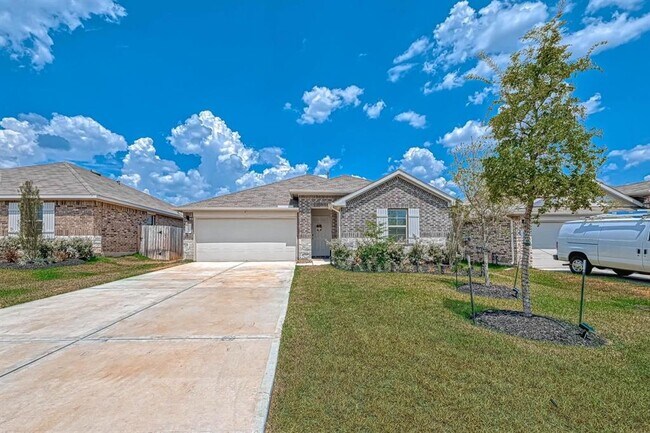 Building Photo - 40450 Red Poppy Ln