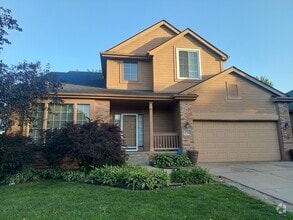 Building Photo - 17315 Pine Cir