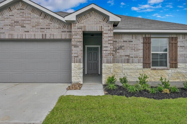 Building Photo - 225 Pecos Dr