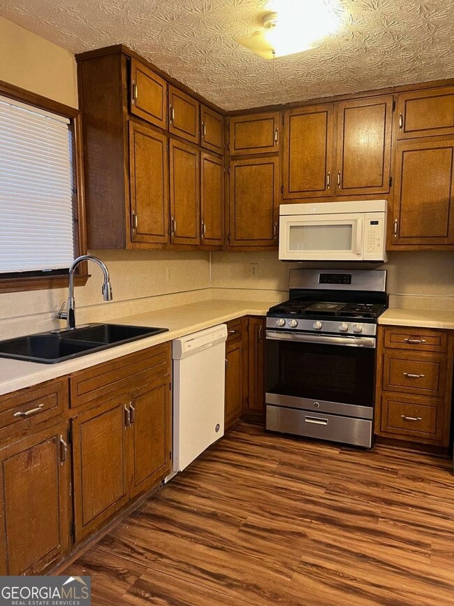 Building Photo - 9579 Briar Creek Ln