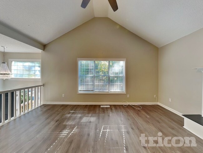 Building Photo - 1720 Ben King Rd