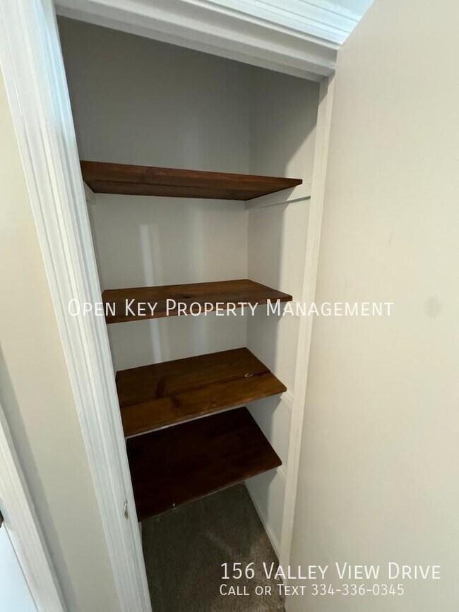 Building Photo - 156 Valleyview Dr