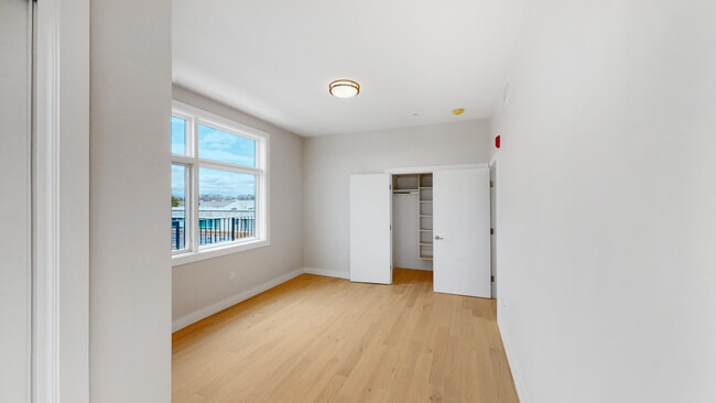 Foto del edificio - 471 Somerville Ave