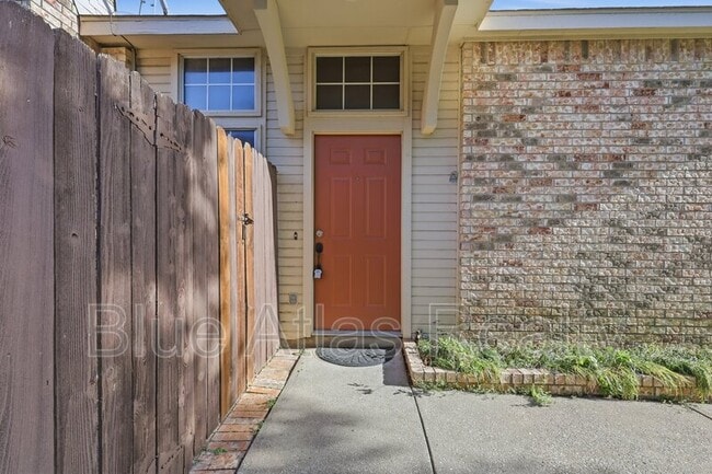 Photo - 1818 Orchard Dr House