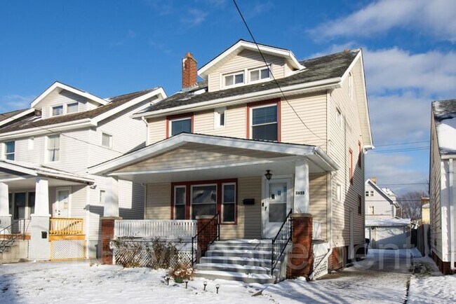 Building Photo - WELL MAINTAINED SINGLE FAMILY HOME