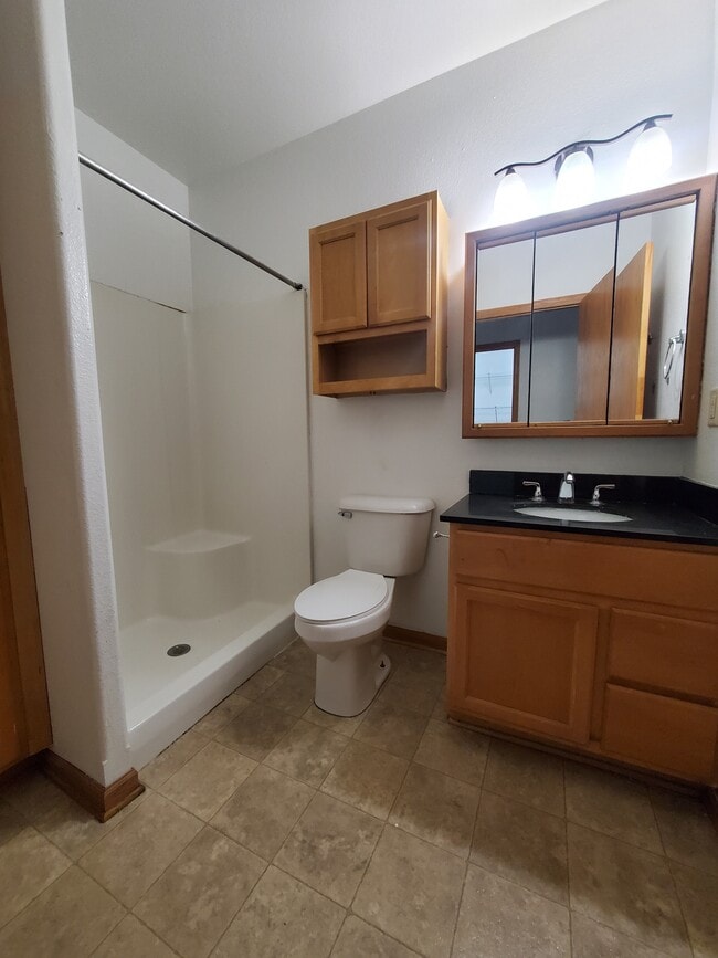 Building Photo - Gorgeous Southside Studio Apartment