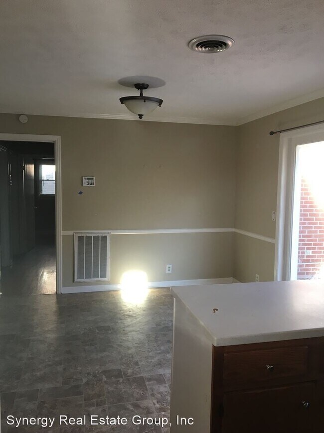 Foto del edificio - 3 br, 2.5 bath House - 6513 Premier Dr