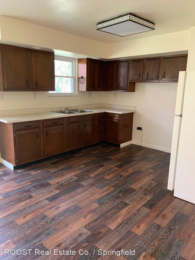 Foto del edificio - 2 br, 1 bath House - 3337 Upper Valley Pike