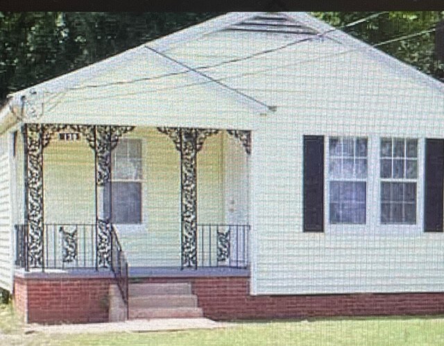 Primary Photo - 139 E McCormick St