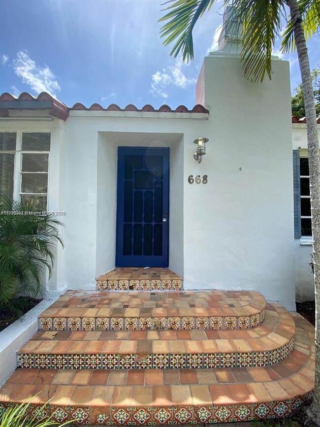 Foto del edificio - 668 NE 72nd Ter