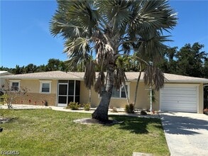 Building Photo - 879 Lake McGregor Dr