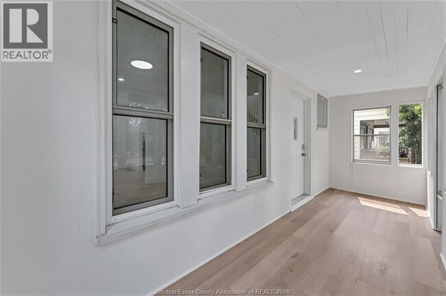 Building Photo - 1245 Giles Blvd E