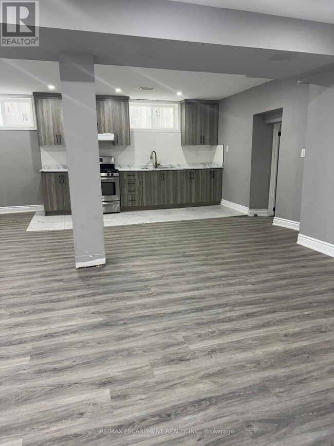 Building Photo - 267 Millen Rd