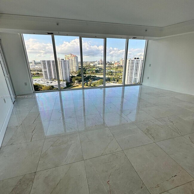Foto del edificio - 3370 Hidden Bay Dr
