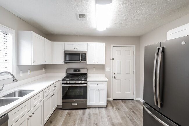 Foto del edificio - 620 Wayside Dr
