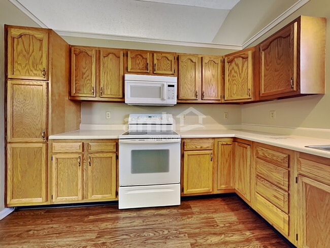 Building Photo - 599 Whispering Pines Pl