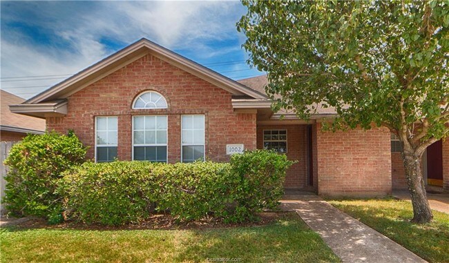 Foto del edificio - 1000 Sun Meadow Ct