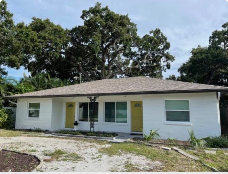 Foto principal - 4914 26th Ave S