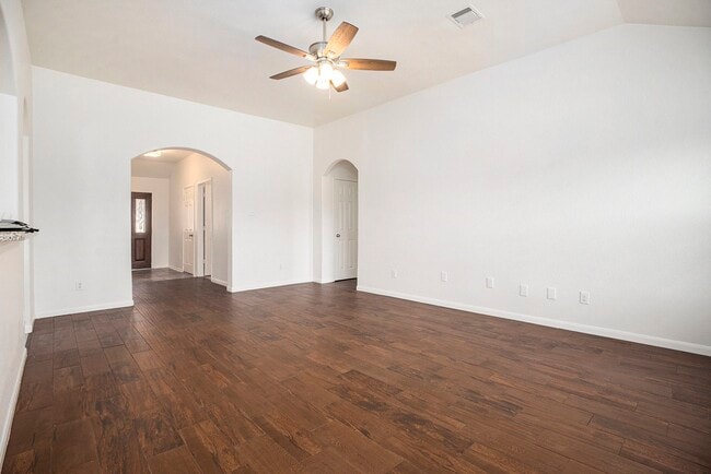 Building Photo - 1195 Quarterhorse Dr