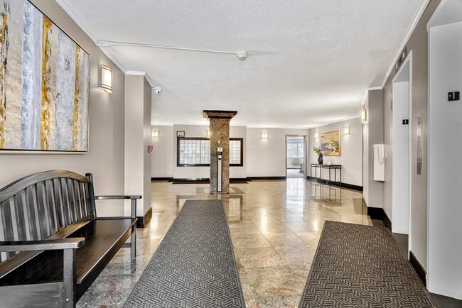 Foto del edificio - 141 Coolidge Ave