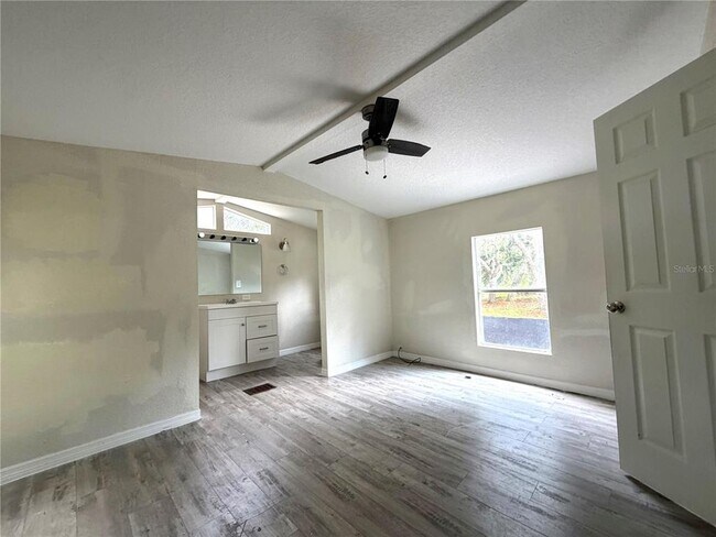Building Photo - 2694 Chuck Wagon Way