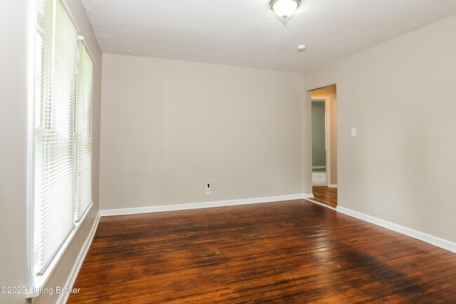 Building Photo - 3613 Penway Ave