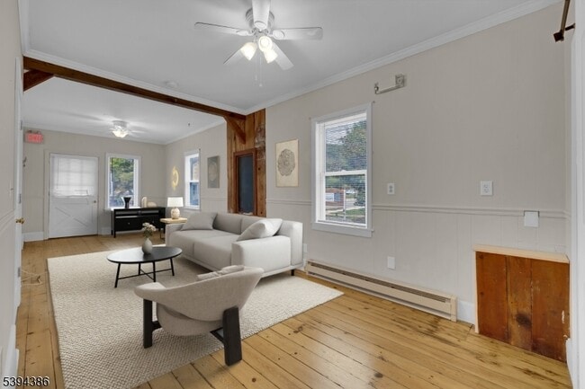 Foto del edificio - 16 Schooleys Mountain Rd