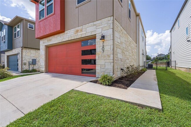 Foto del edificio - 7207 Harmony Shoals Bnd