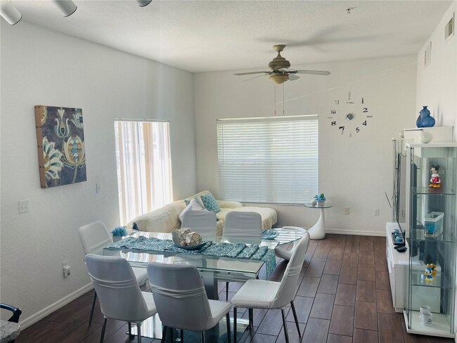 Building Photo - 2600 Lodi Cir
