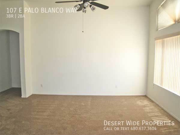 Building Photo - 107 E Palo Blanco Way